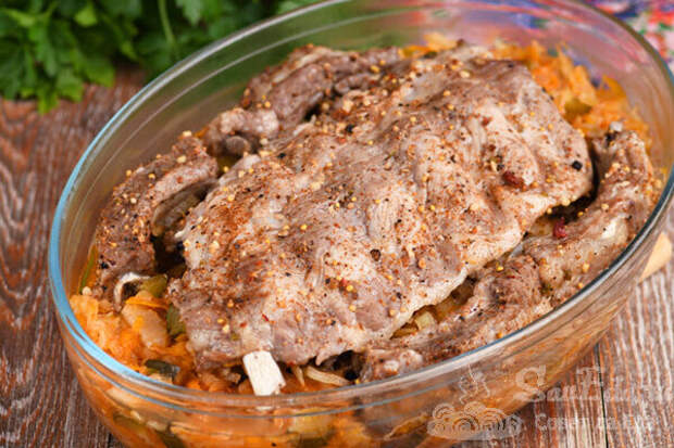 Солянкой в Русской кухне называют два совершенно разных блюда. Обожаю оба блюда.-9