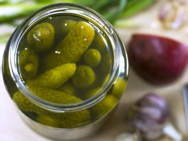 Картофельная кожура и кофейная гуща: 10 продуктов, которые мы выбрасываем, хотя их можно применить с пользой