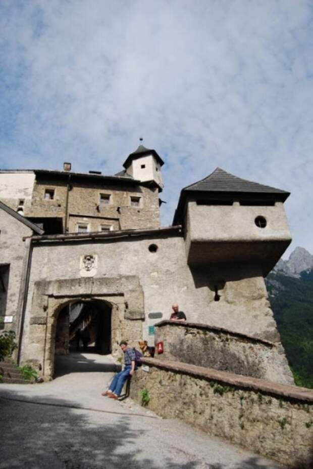 http://img0.liveinternet.ru/images/attach/c/0/37/937/37937013_austriahohenwerfen24_20080310_2021144143.jpg