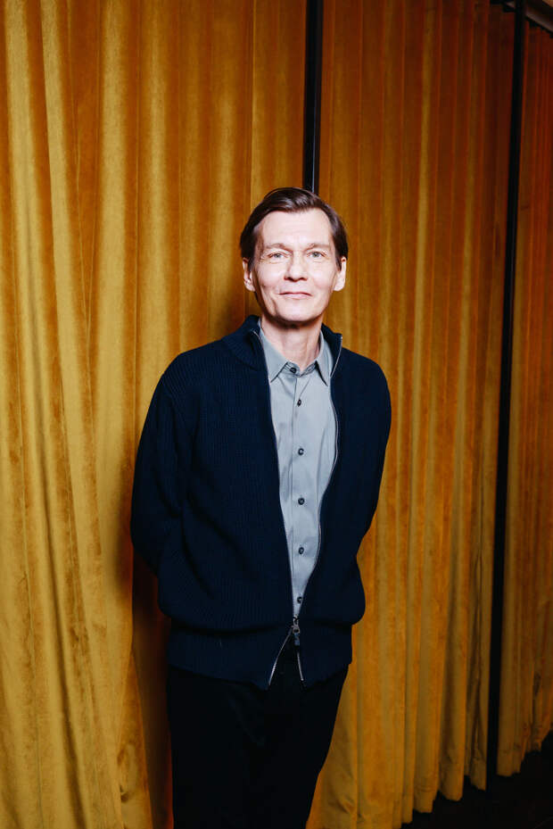 Под куполом: Филипп Янковский, Кристина Асмус и Софья Синицына