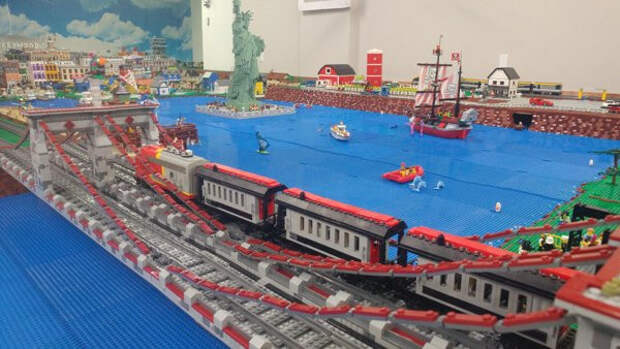 Различные конструкции от любителей LEGO