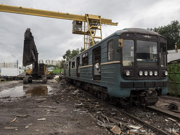 Как умирают вагоны московского метро вагон, метро, москва, утилизация