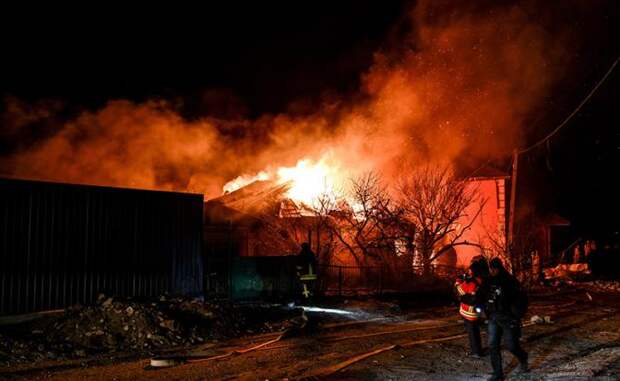 “Это вам за Туапсе и за Севастополь”: Очередная “ответка” раскурочила главный порт врага