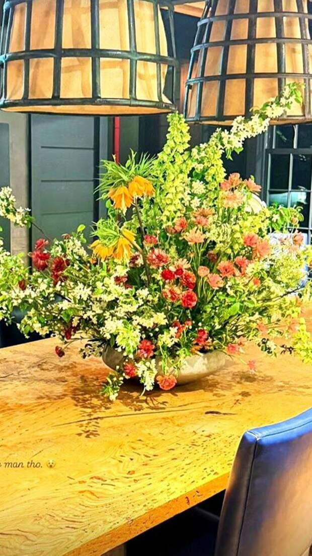 Джиджи Хадид показала подарок от Брэдли Купера на день рождения