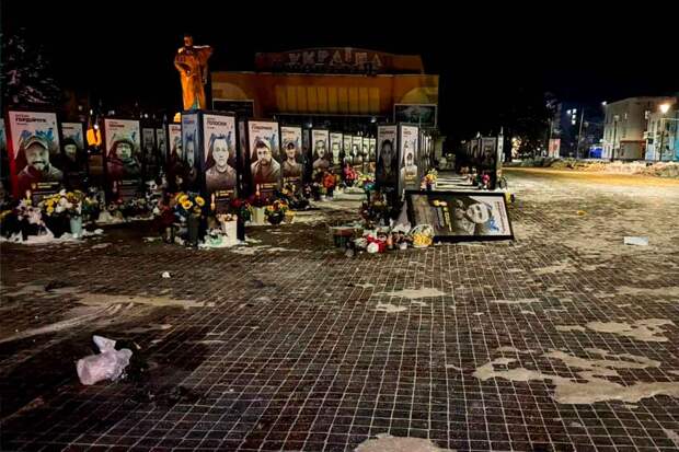 В Ровно задержали женщину, устроившую погром на аллее памяти погибших военных