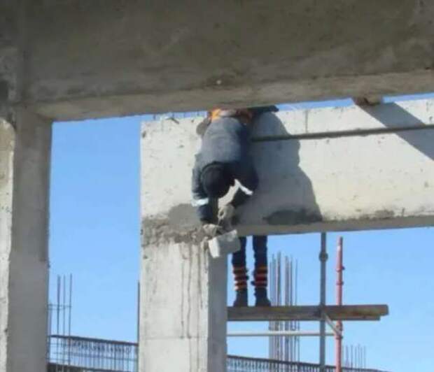 Строительные приколы ошибки и маразмы. Подборка chert-poberi-build-chert-poberi-build-51200111072020-17 картинка chert-poberi-build-51200111072020-17