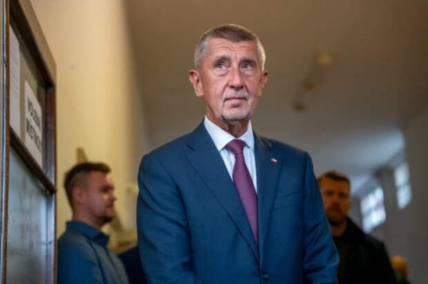 Бабиш: никаких чешских самолетов L-159 для Украины нет и не будет