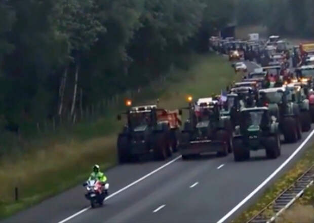 Боррель назвал протестующих западных фермеров друзьями Путина