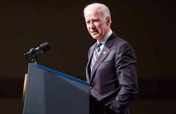 Трамп призвал разобраться, куда Киев дел деньги, полученные от Байдена