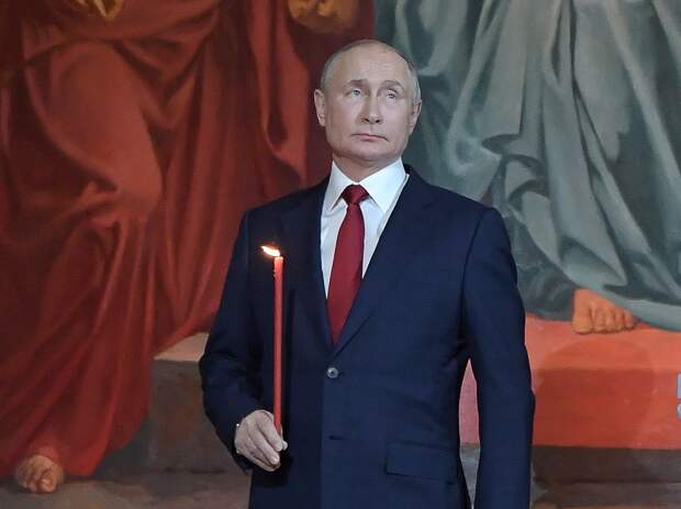 Владимир Путин во время пасхальной службы в храме Христа Спасителя © Сергей Гунеев/POOL/ТАСС Владимир Путин во время пасхальной службы в храме Христа Спасителя © Сергей Гунеев/POOL/ТАСС