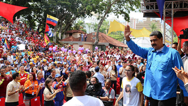 Президент Венесуэлы Николас Мадуро во время выступления в Каракасе. 26 апреля 2017