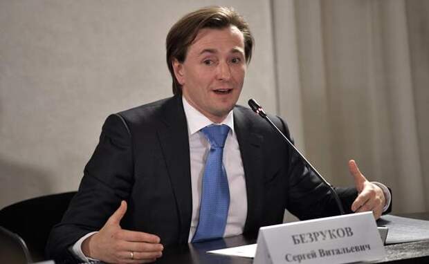 Ольга Любимова сообщила о назначении Сергея Безрукова худруком МХАТ им. Горького