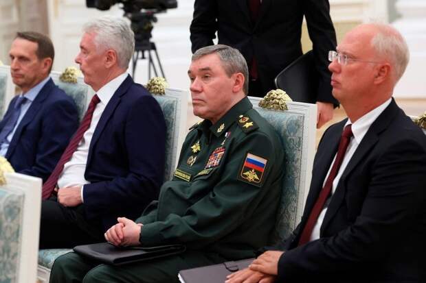 Герасимов объявил об освобождении населенных пунктов Кучеровка и Куриловка