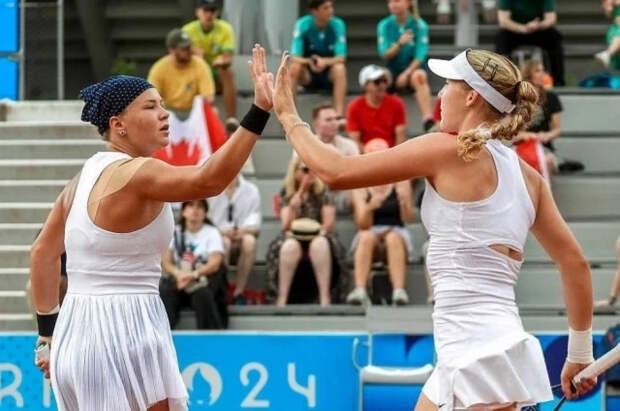 Россиянки Андреева и Шнайдер пробились в полуфинал турнира WTA в Мадриде