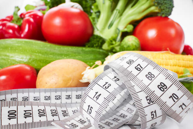 Врачи рассказали, как безопасно снизить вес перед праздниками