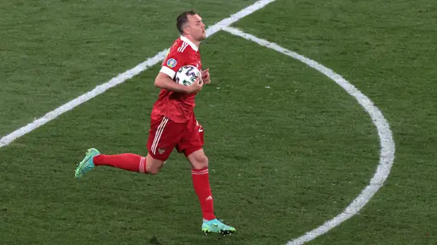 Лещенко считает, что Дзюбу следует вернуть в сборную России