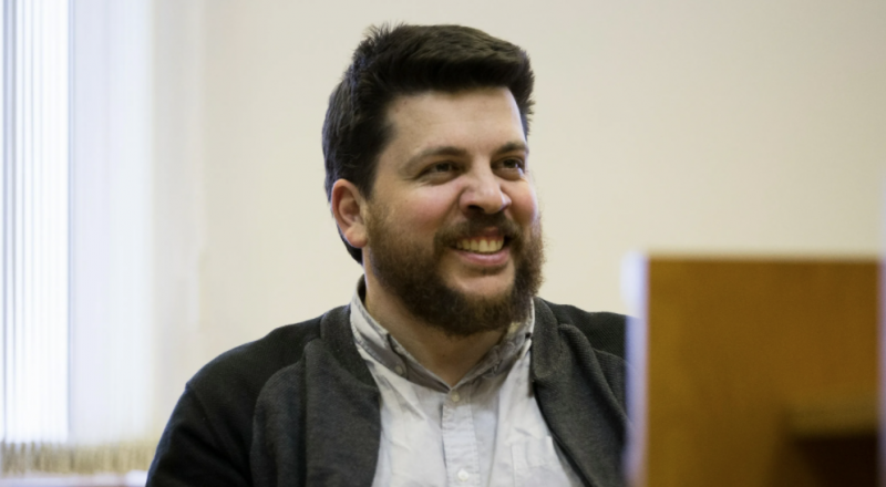 Леонид Волков тренирует американскую улыбку. Надо тренироваться ещё — пока плохл Леонид Волков тренирует американскую улыбку. Надо тренироваться ещё — пока плохл