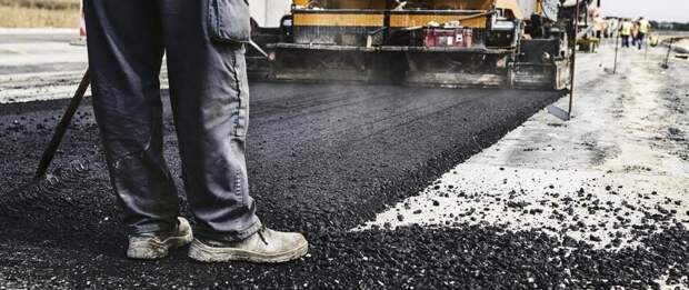 Экологичный асфальт может стать реальностью: итальянский завод планирует начать делать дороги из мусора