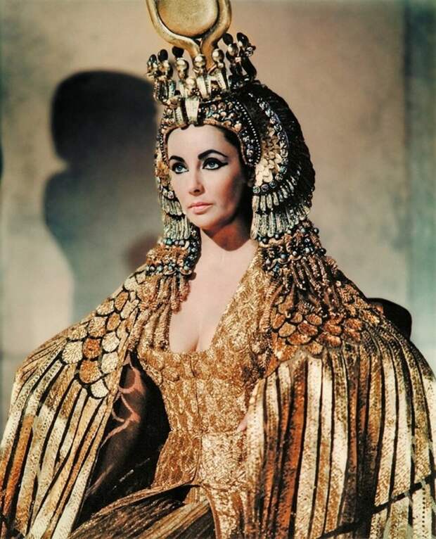 «Шанель №5» древнего Египта: Чем пахло от царицы Клеопатры