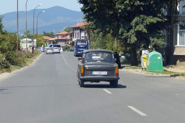 Автопарк советского периода в Болгарии trabant, болгария