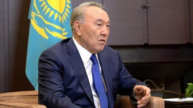 Казахстан вслед за кириллицей откажется и от русского языка