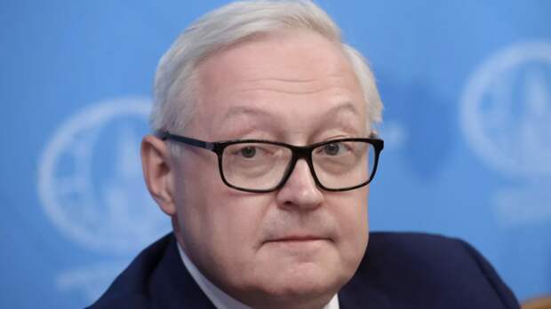 Рябков: Россия считает транспорт США и НАТО с вооружениями на Украине военными целями