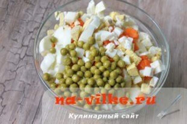 Оливье с курицей