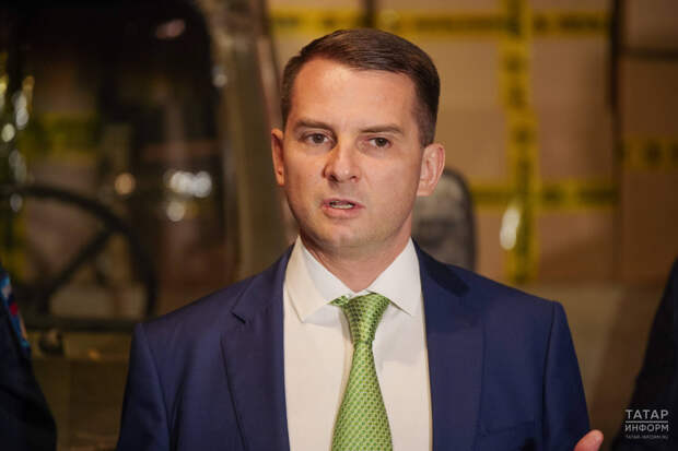 Нилов перечислил последствия возможного сокращения рабочего дня для женщин по пятницам