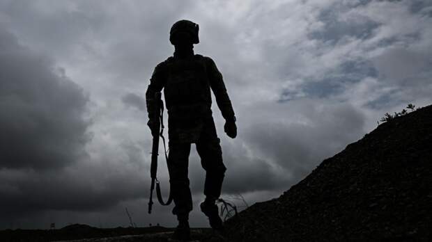 Боец Суворов уничтожил барражирующим боеприпасом украинский безэкипажный катер