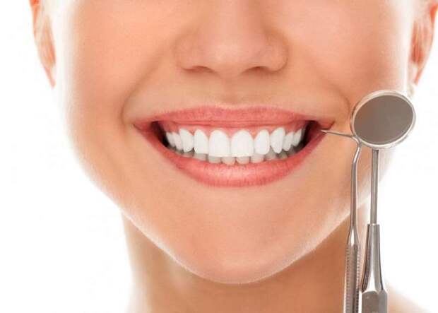 Голливудская улыбка - три способа отбеливания зубов в домашних условиях