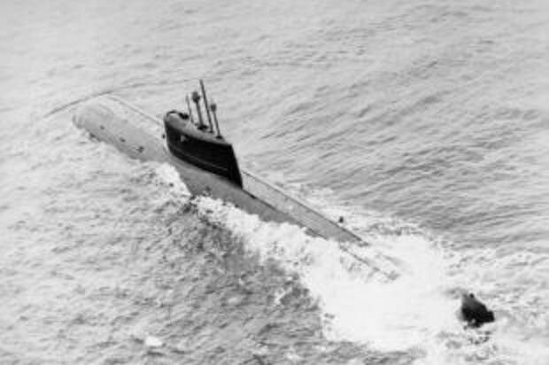 Подводная лодка «Комсомолец», 1 января 1986 года. Подводная лодка «Комсомолец», 1 января 1986 года.