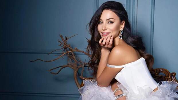 Зепюр Брутян показала первое занятие сына от Павла Прилучного по плаванию в новом году