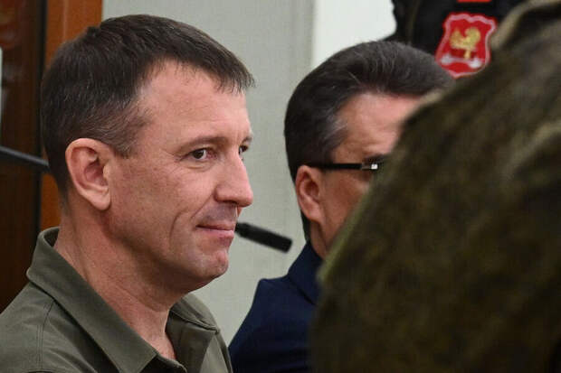 В деле арестованного бывшего командующего 58-й армией, Ивана Попова, по подозрению в получении взятки в значительном размере, произошел резкий поворот событий.-6
