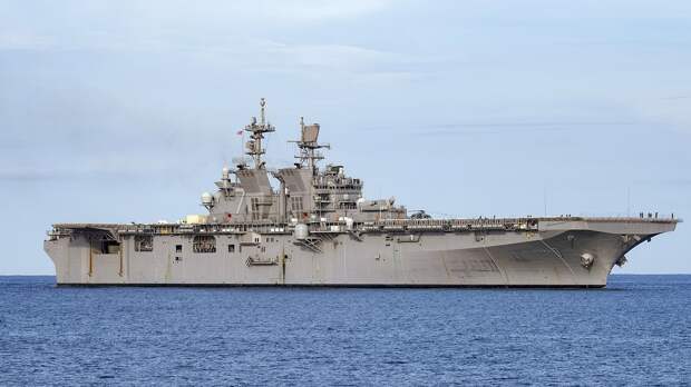 Пока вы не уснули: атака на корабль США с тысячами военных и гибель командующего авиацией Северного флота