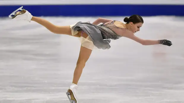 Щербакова упала с четверного флипа на тренировке перед Budapest Trophy