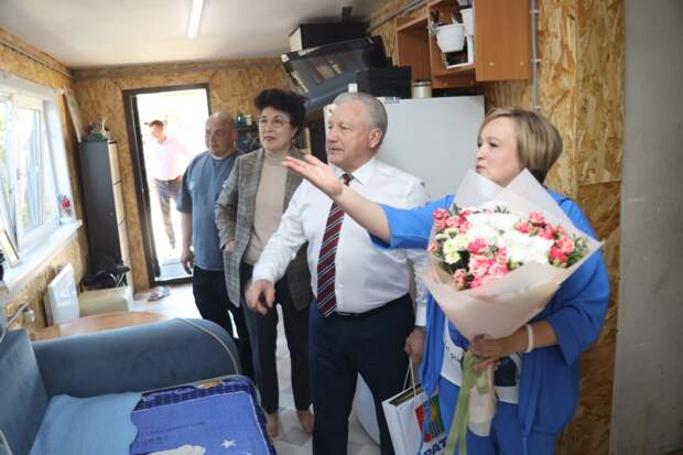Сергей Серебренников побывал в гостях у многодетной семьи Братска