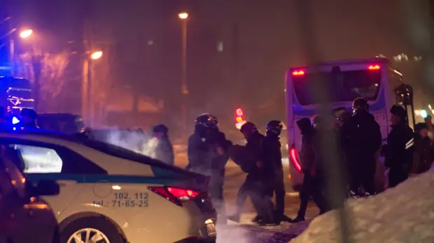 В Атырауской области Казахстана один человек погиб и 49 пострадали в ходе беспорядков