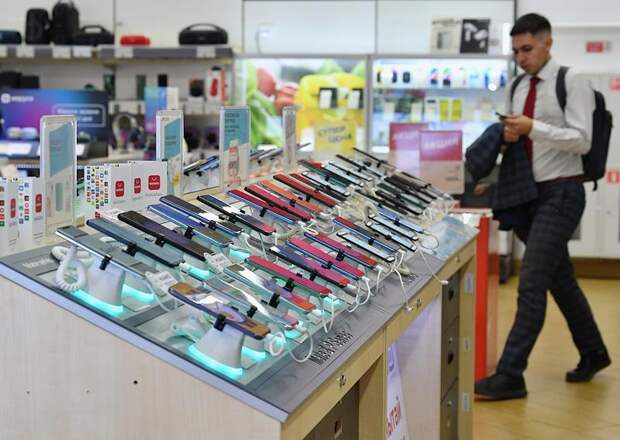 Продажи смартфонов в России рухнули