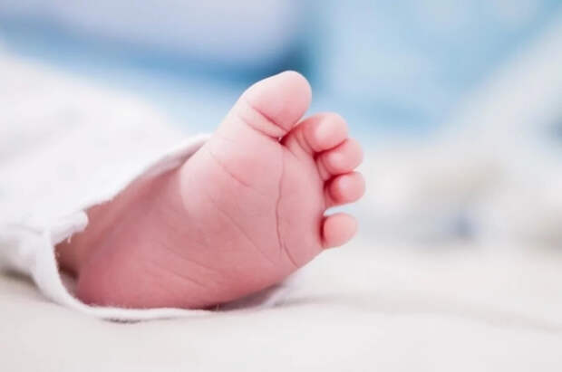 Женщина родила сына в машине на заправке в Иваново