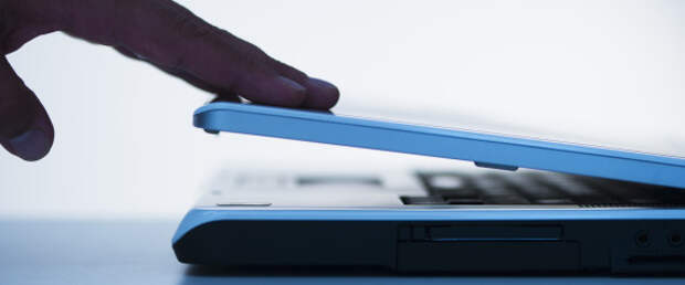 CLOSING LAPTOP