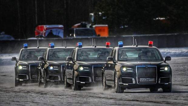 «Даже Ким Чен Ын вернулся на Mercedes». Завод Aurus остановил работу, пишет «Фонтанка». Официальной причиной назвали инвентари...