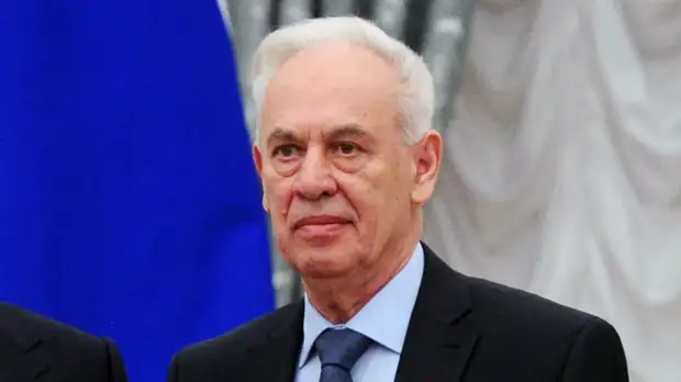 Умер главный конструктор Су-34 Роллан Мартиросов