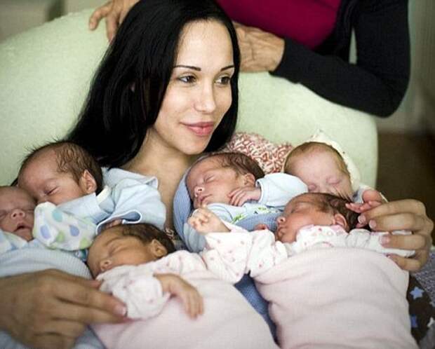 Помните женщину, которая в 2009 году родила восьмерняшек? Как выглядят её дети сегодня