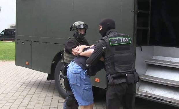 На какие пробелы в инциденте с задержанием россиян в Минске белорусские власти предпочли закрыть глаза