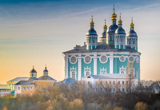 Они потрясающие! Самые красивые храмы в России: ТОП-10