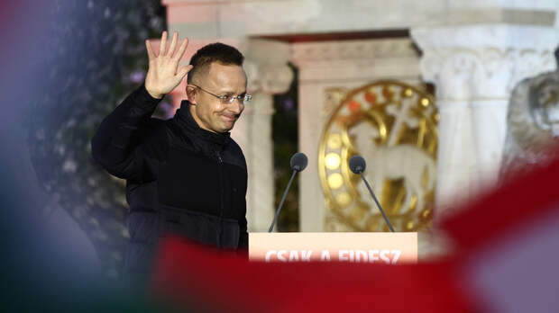 Уходящий глава МИД Венгрии опроверг службу на пользу интересам России