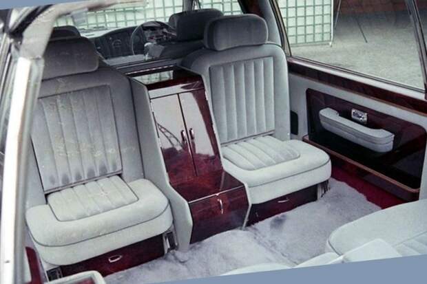 Rolls-Royce Silver Spirit Emperor State Landaulette авто, бархат, велюр, велюровый салон, интерьер, кожаный салон, роскошь, салон