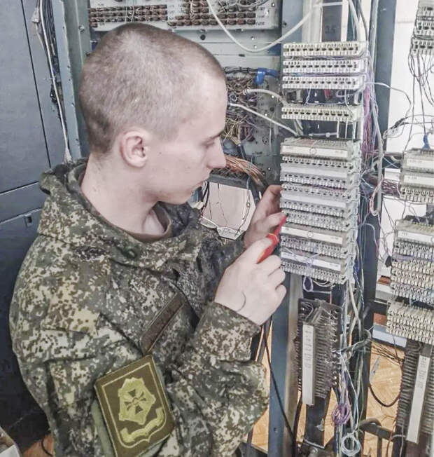78 наград и 134 ведомственных знака: как военные связисты Крыма обеспечивают связь в зоне СВО