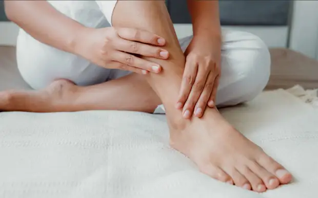 Гражданам рассказали, как обнаружить признаки диабета по ногам