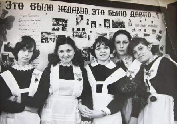 Только взгляните, какими красавицами были выпускницы 70-х